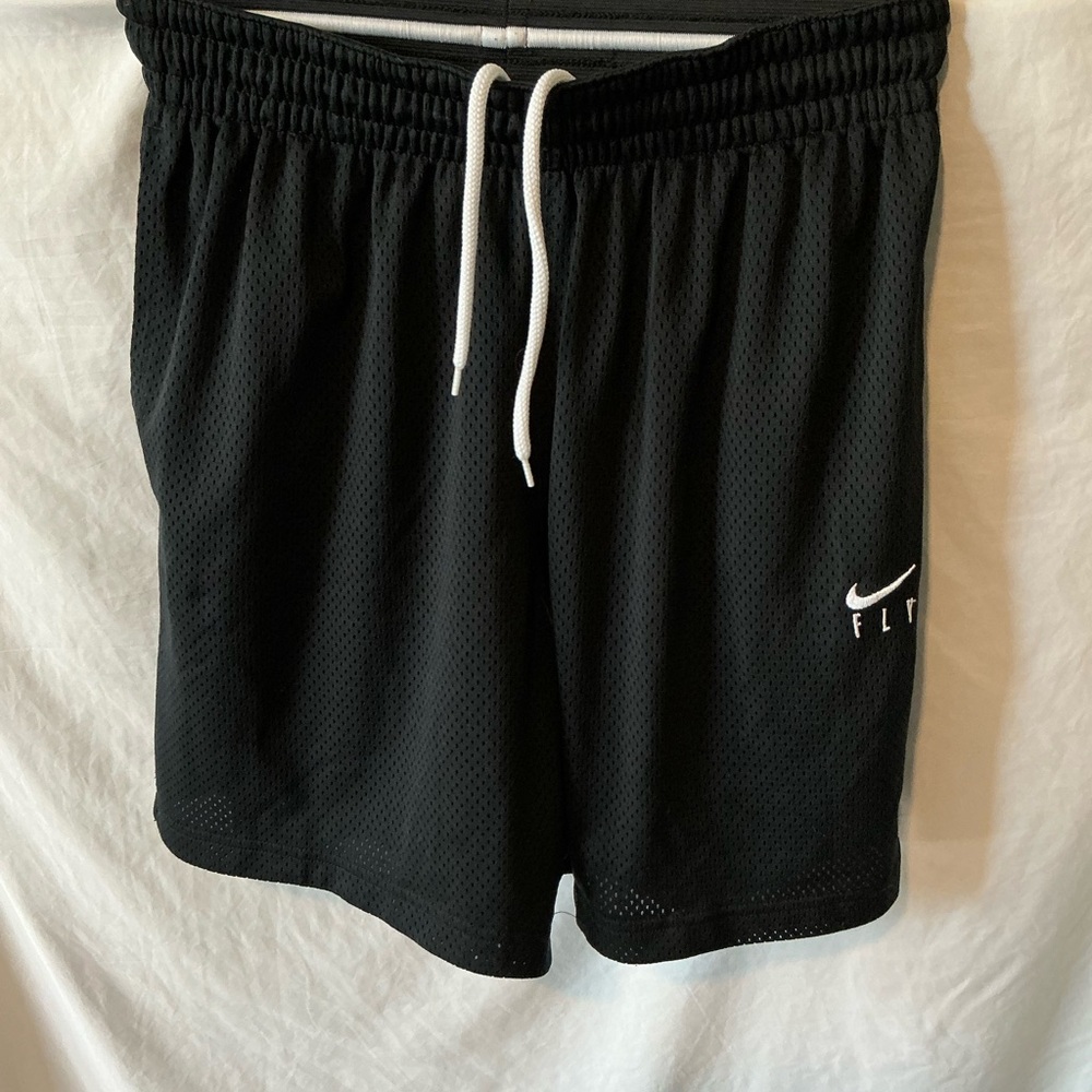 Bundle of 3 Nike Fly shorts